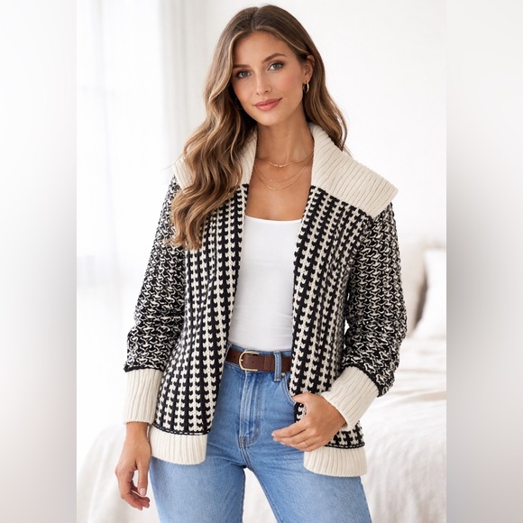 LOFT Sweaters - NWOT: Chunky Knit Sweater